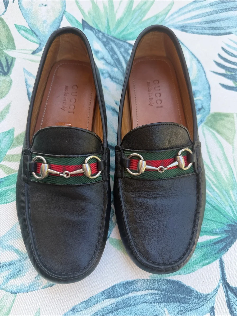Gucci Black Leather Horsebit Loafers with Red and Green Web